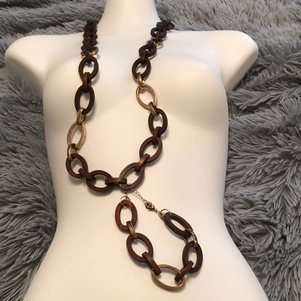 Beautiful set of wood and gold tone links